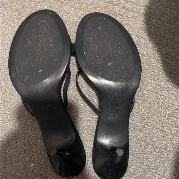 Zara Women's Black Mules with Gold Accent - Picture 3 of 4